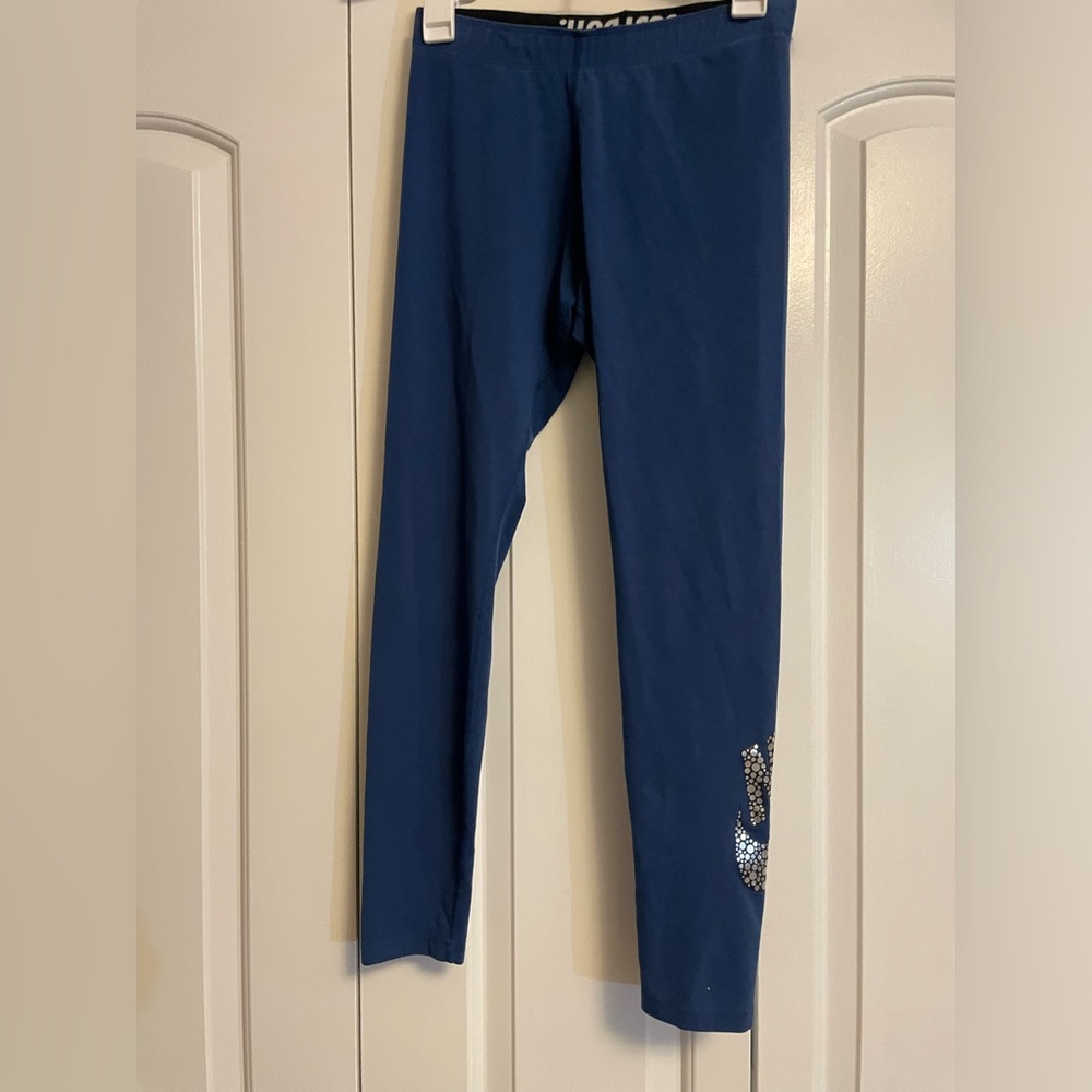 Nike leggings.